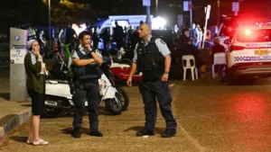 ऑस्ट्रेलिया: सिडनी के बोंडी बीच पर गोलीबारी, 12 लोगों की मौत, दो पुलिसकर्मी घायल